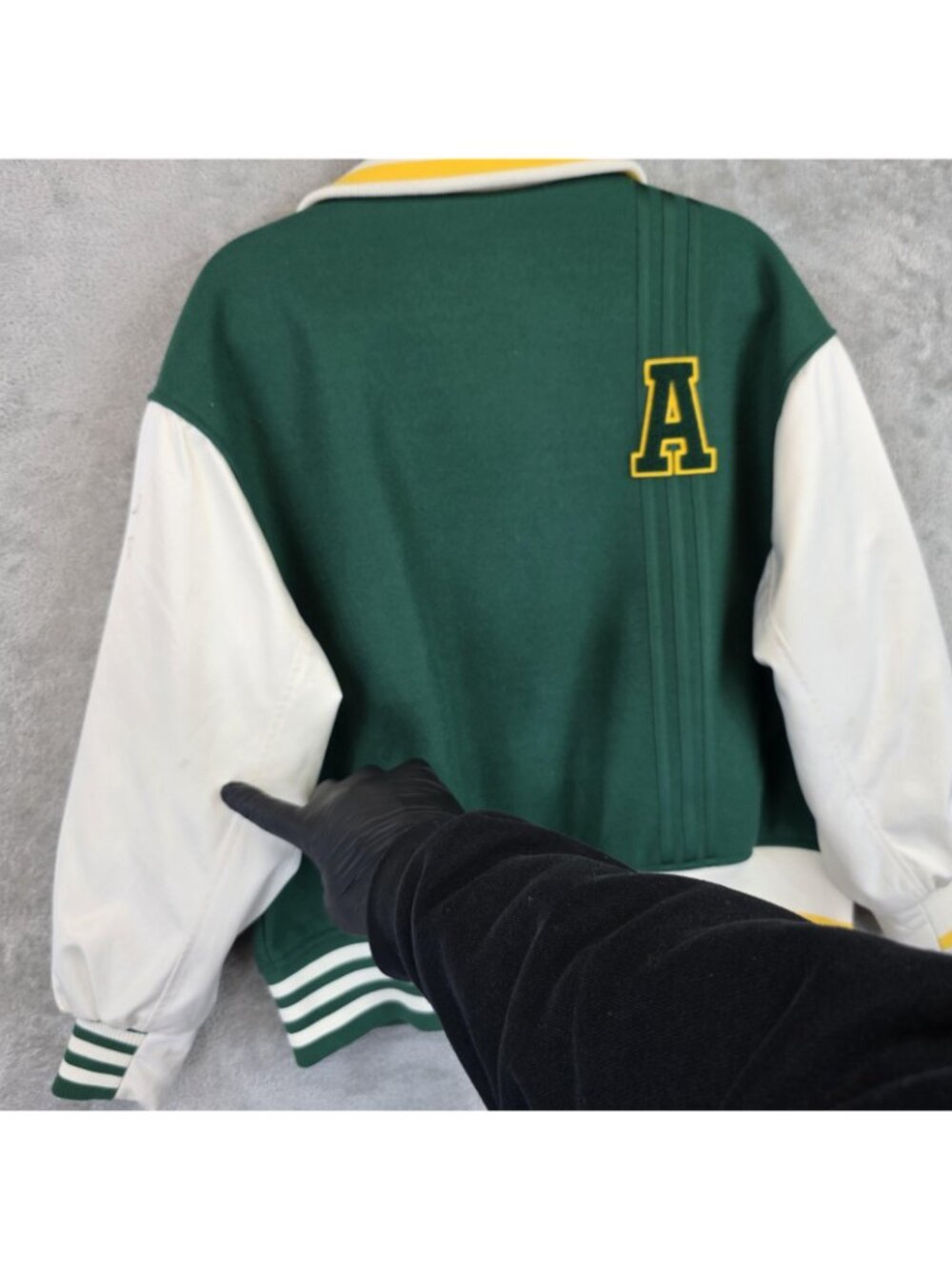 Adidas Jacket Womens XL Green Varsity Letterman Snap Front Striped Trim HY4184 - Picture 8 of 16